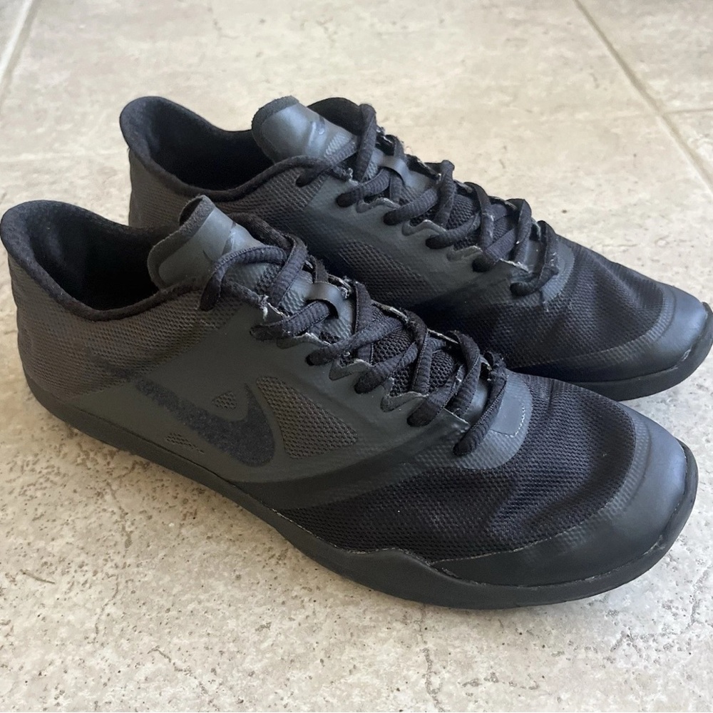 Nike Women Studio Trainer 2 Gym Shoes Black 684897-002 Size 8 US